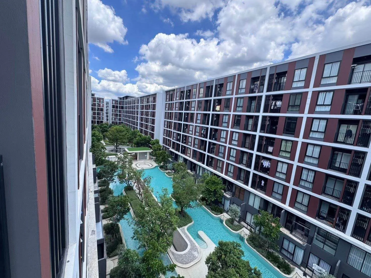 1 Bedroom condo in Nue Core Khu Khot Station