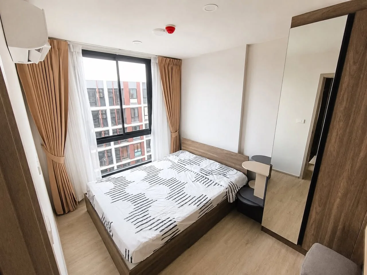 1 Bedroom condo in Nue Core Khu Khot Station