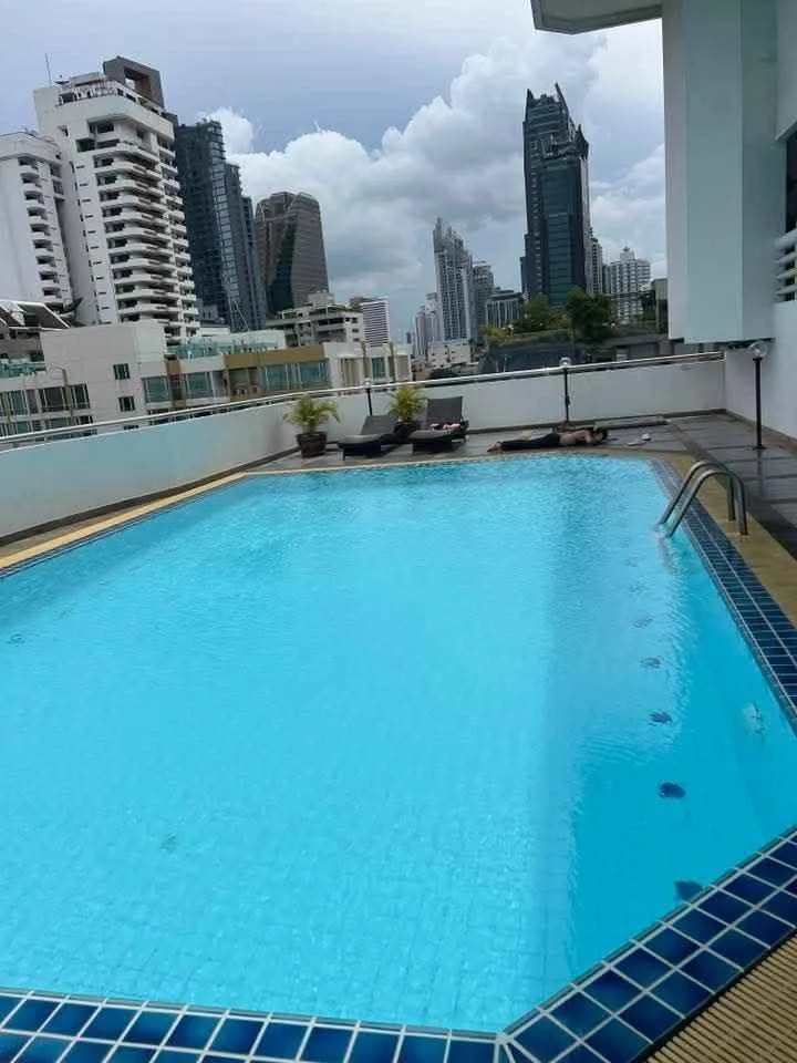 2 Bedroom condo in Sukhumvit Park