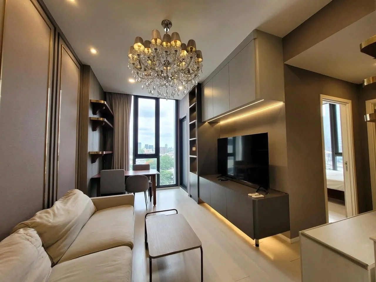 2 Bedroom condo in Mazarine Ratchayothin