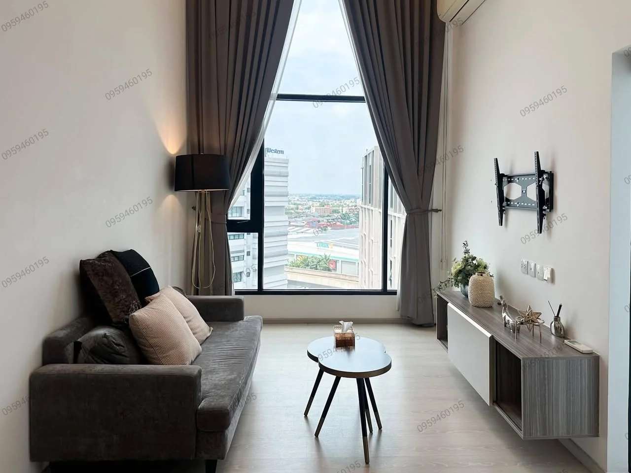 2 Bedroom condo in KnightsBridge Phaholyothin Interchange