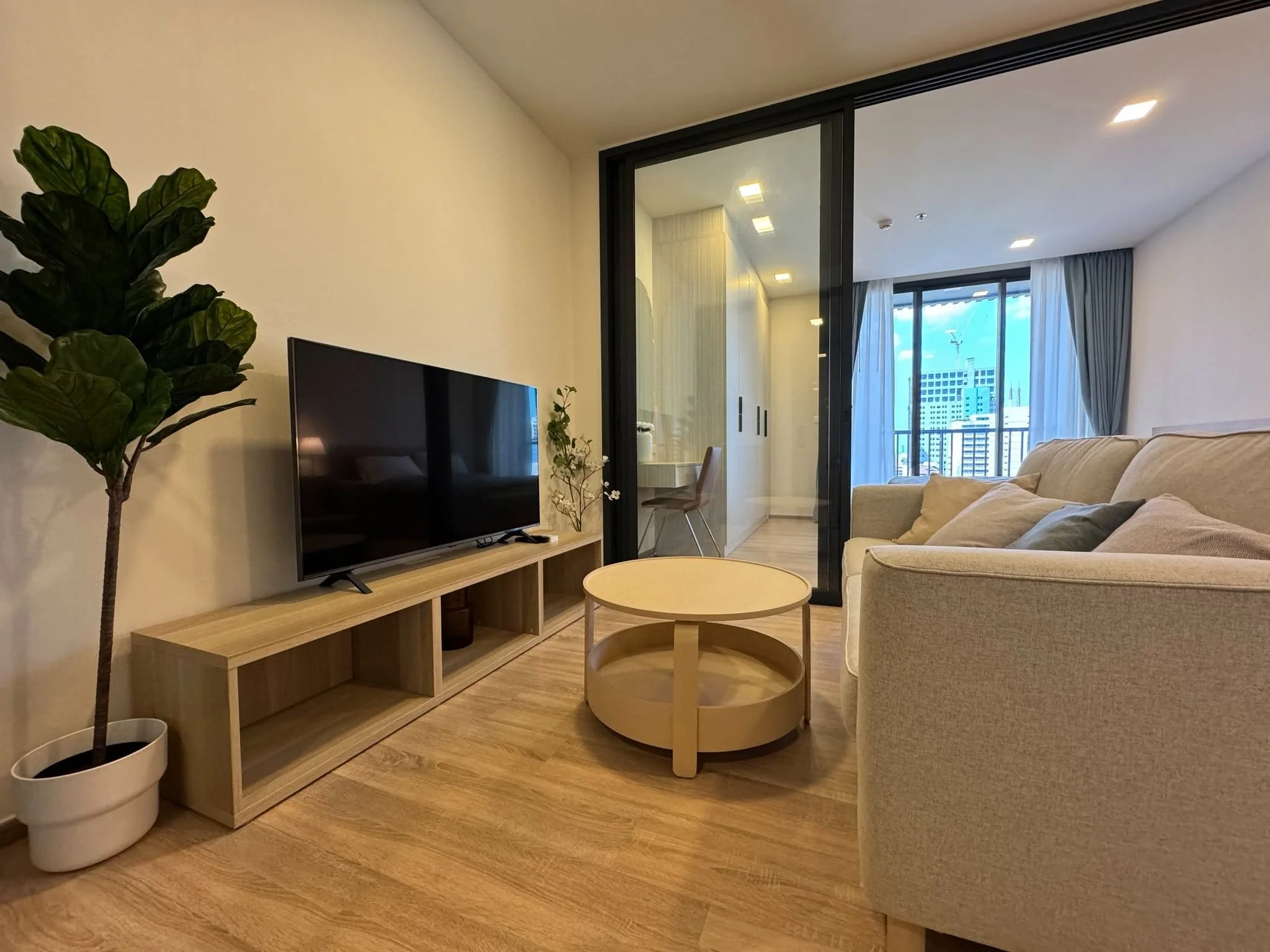 1 Bedroom condo in XT Phayathai