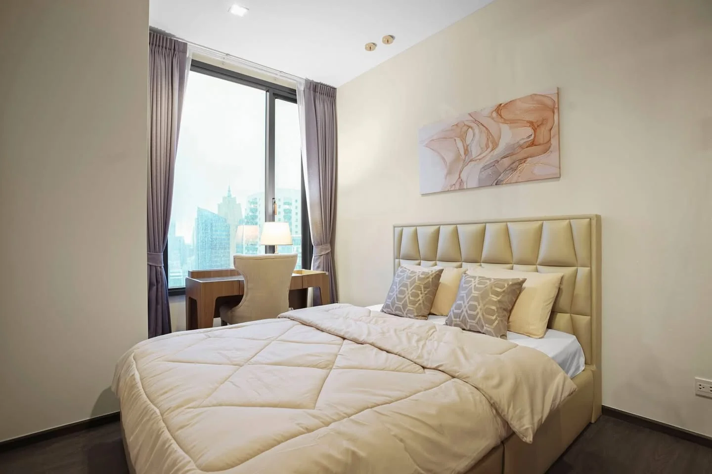 1 Bedroom condo in The Edge Sukhumvit 23