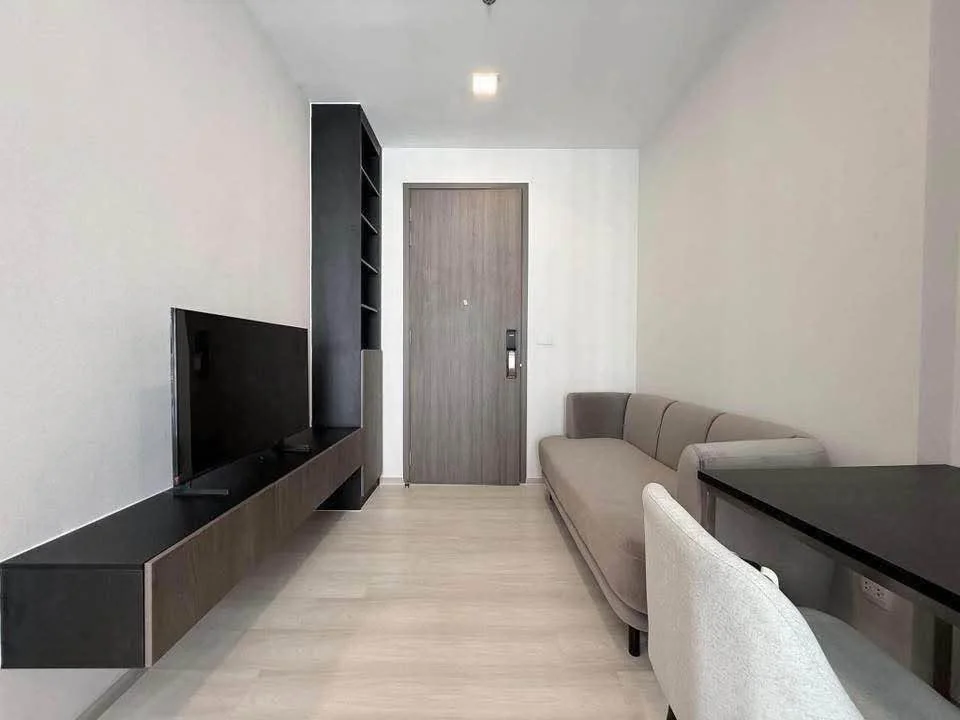 1 Bedroom condo in The Privacy Jatujak