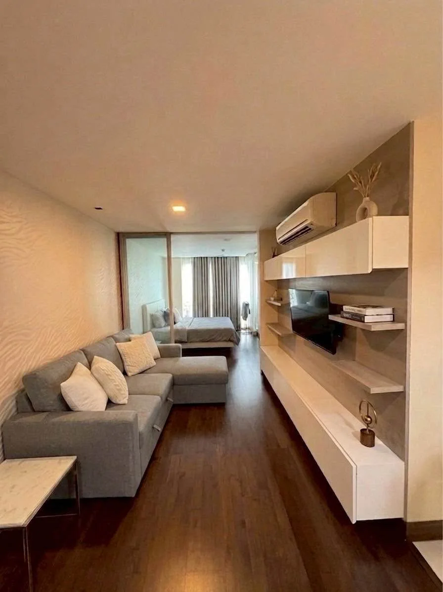 1 Bedroom condo in LIV@5 Condominium