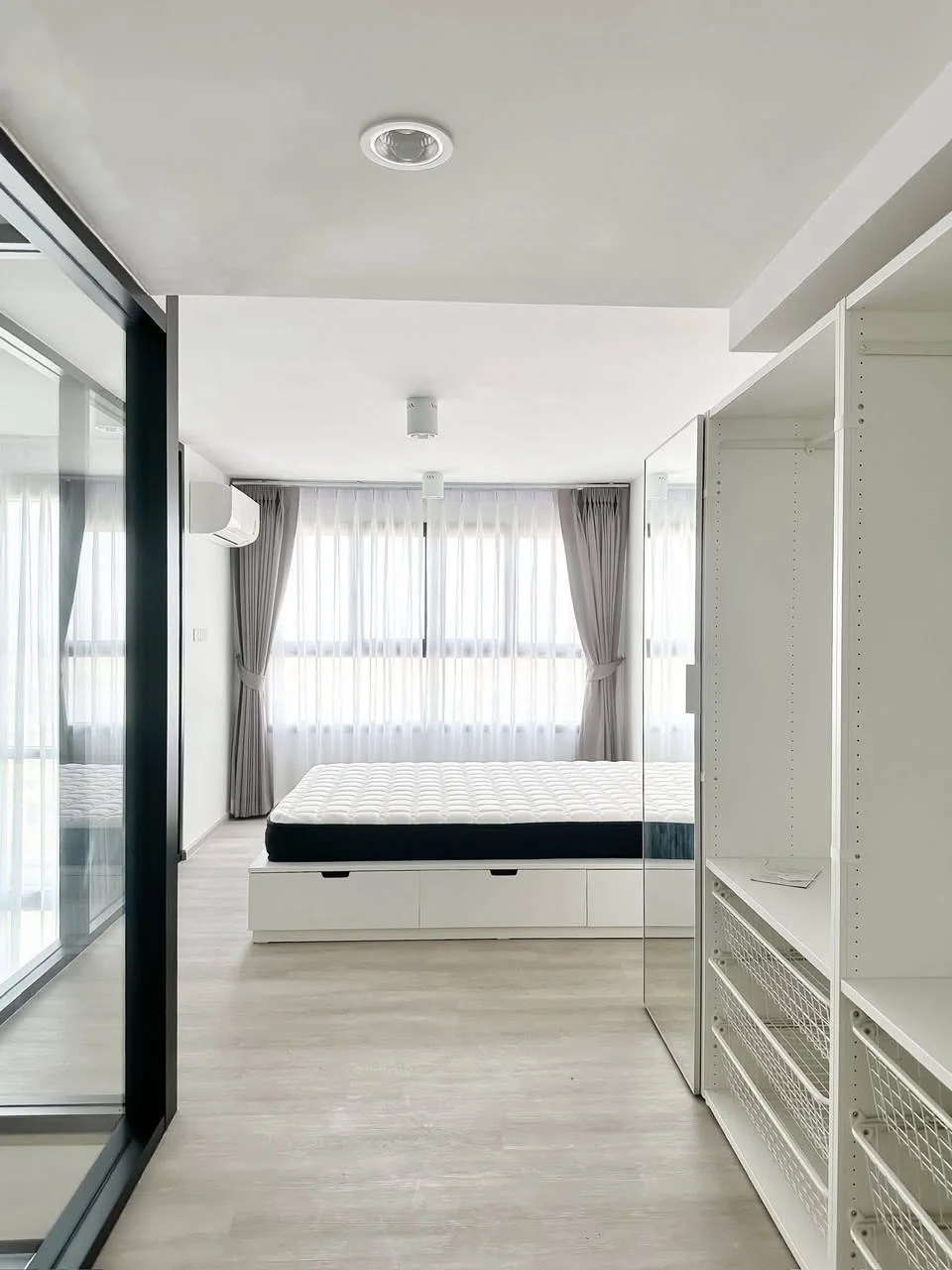 1 Bedroom condo in IDEO Charan 70-Riverview