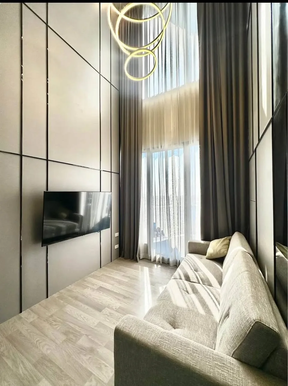 1 Bedroom condo in IDEO Mobi Sukhumvit Eastpoint