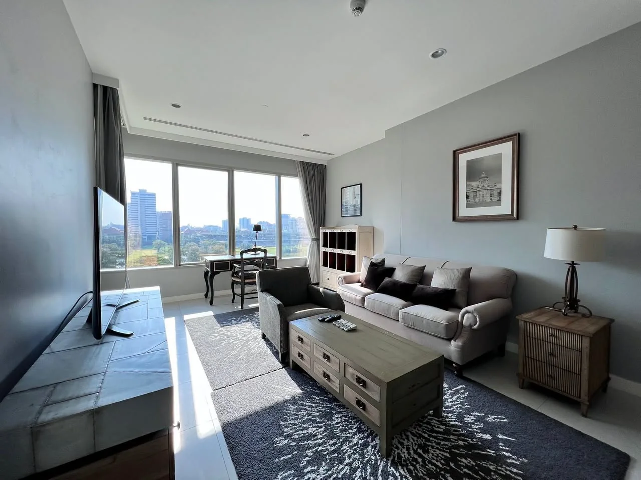 2 Bedroom condo in 185 Rajadamri