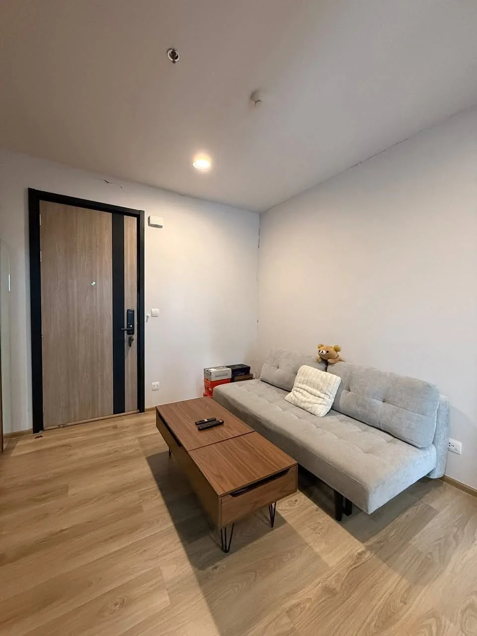 1 Bedroom condo in Oka Haus Sukhumvit 36