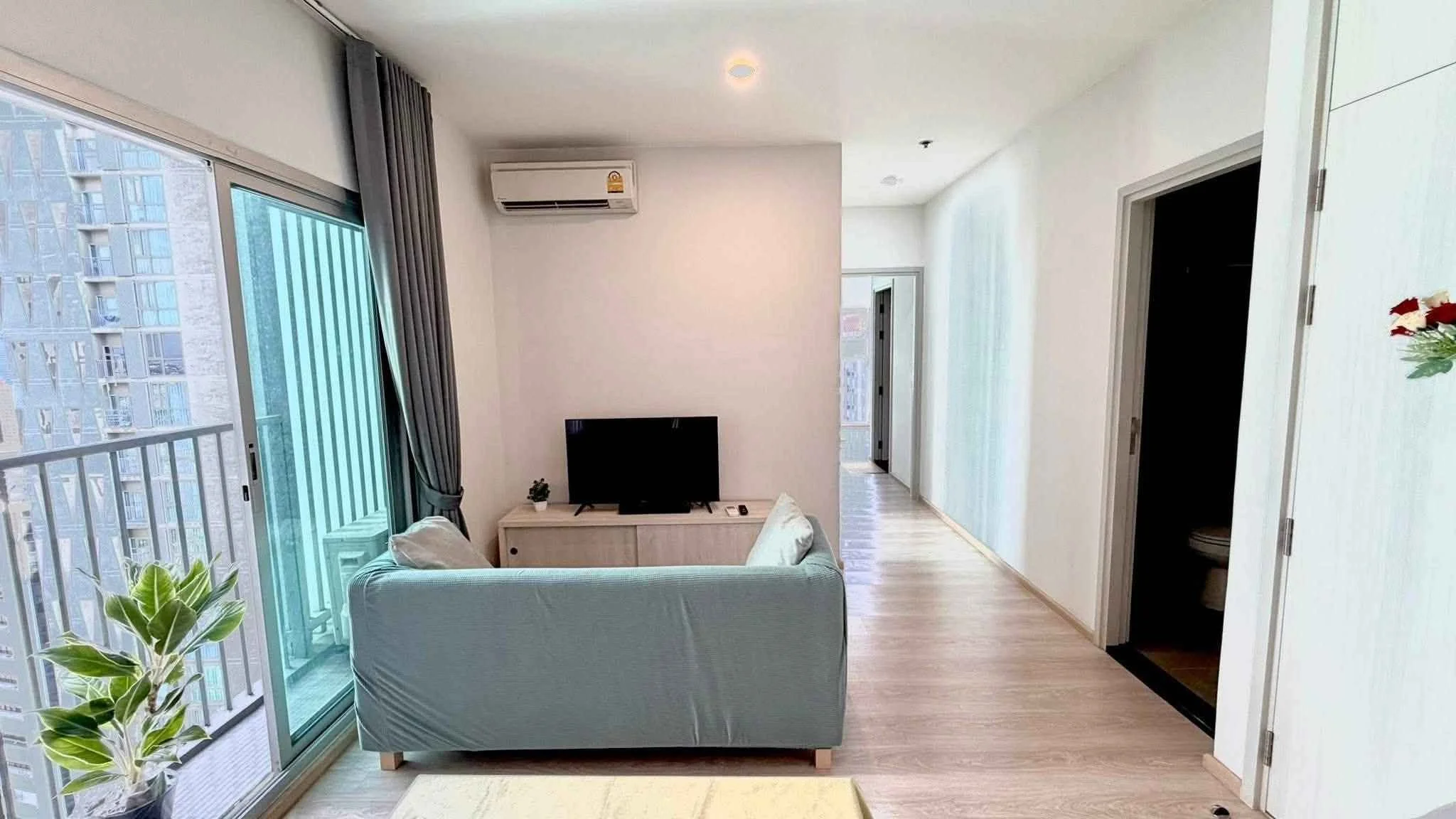 2 Bedroom condo in Noble Revolve Ratchada