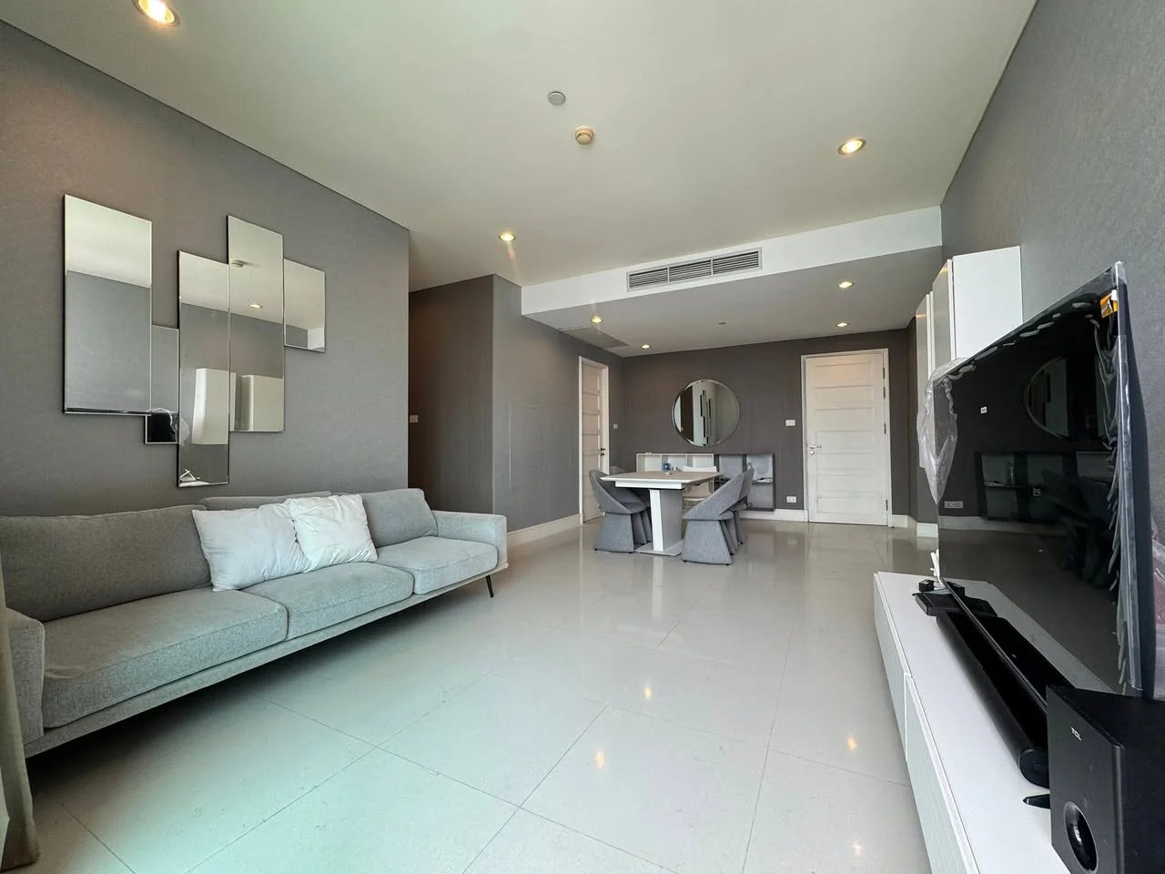 3 Bedroom condo in AGUSTON Sukhumvit 22
