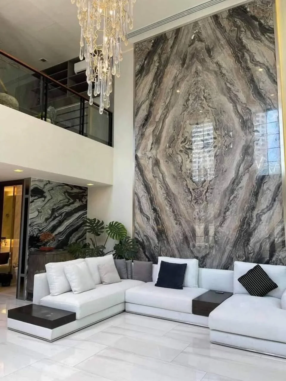 4 Bedroom condo in Quarter 31
