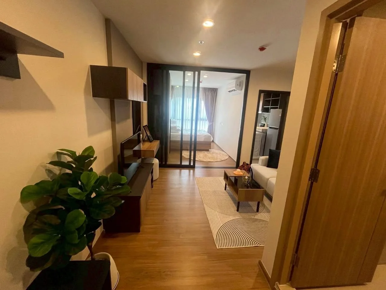 1 Bedroom condo in The Line Vibe