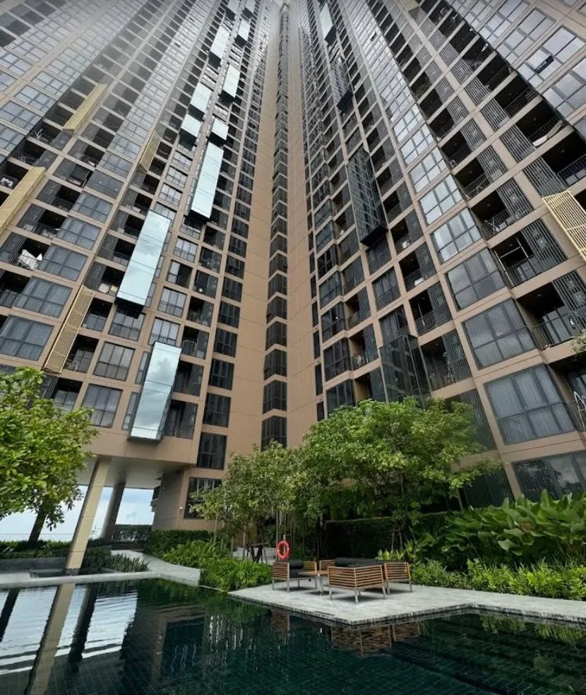 1 Bedroom condo in Oka Haus Sukhumvit 36
