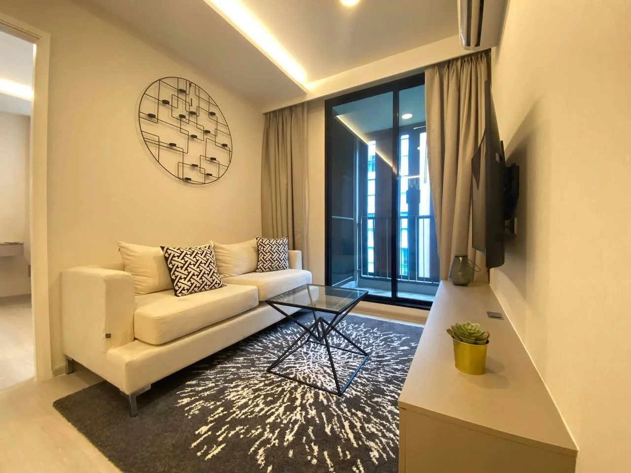 2 Bedroom condo in Vtara Sukhumvit 36