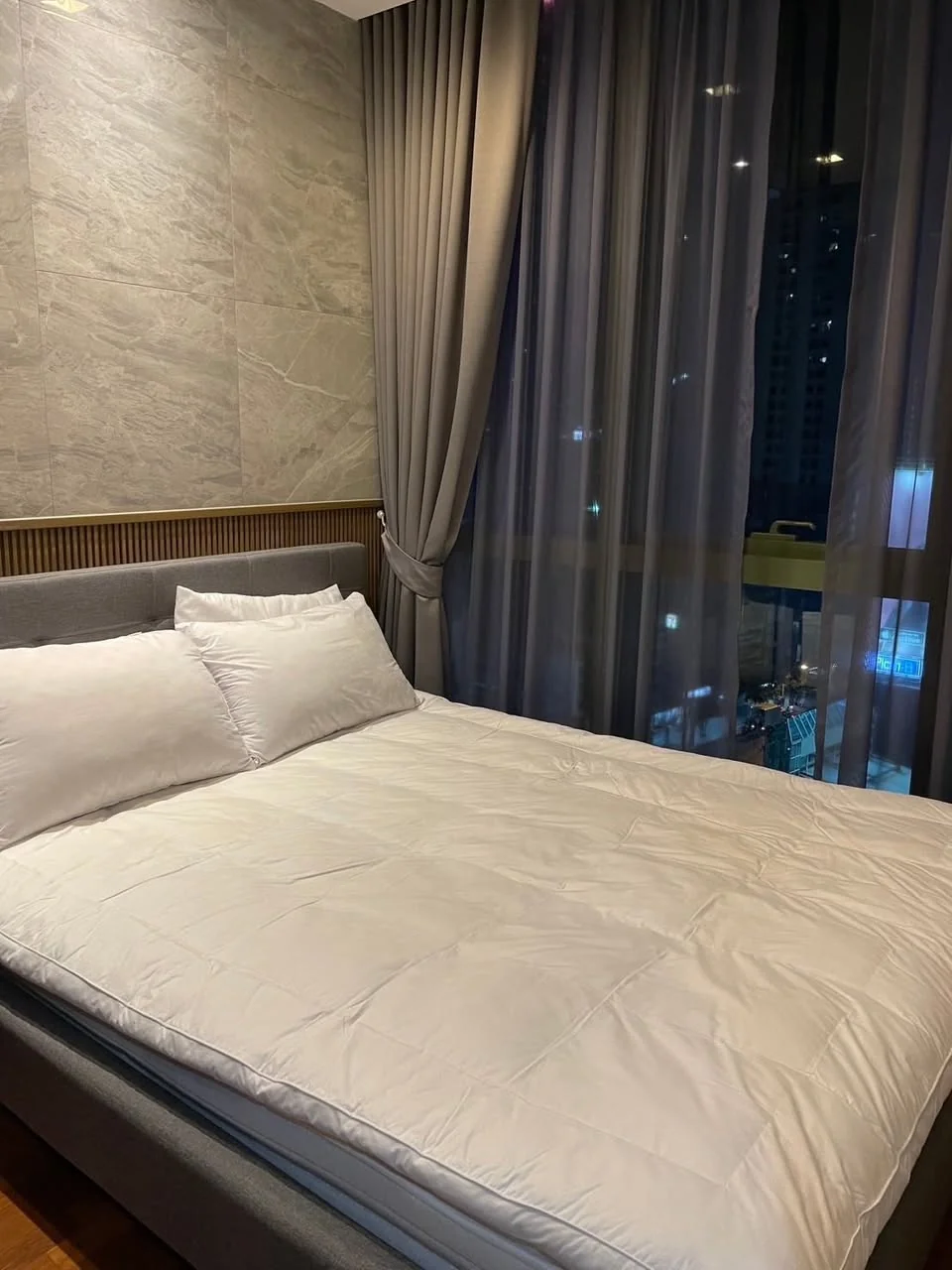 1 Bedroom condo in Wish Signature Midtown Siam