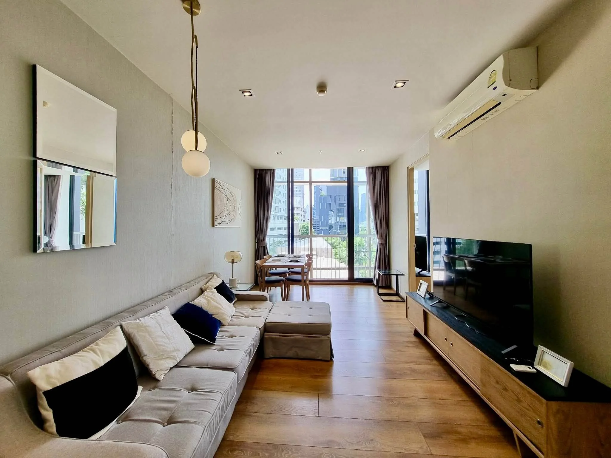 2 Bedroom condo in Park Origin Phrom Phong (Park 24)
