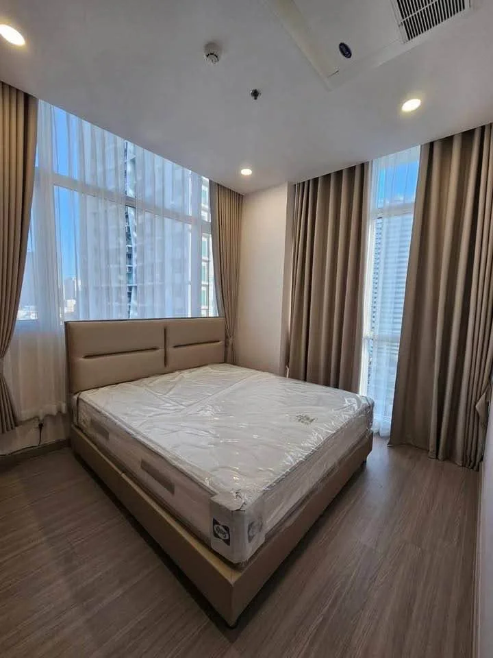 2 Bedroom condo in Supalai Premier Si Phraya-Samyan