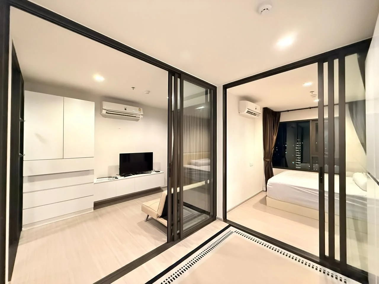 1 Bedroom condo in Life Sathorn Sierra