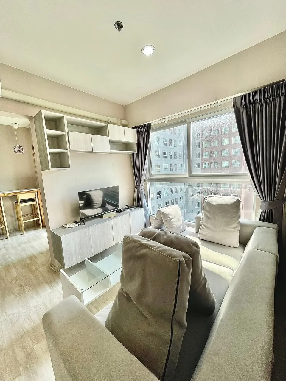 2 Bedroom condo in Plum Condo Ramkhamheng Station