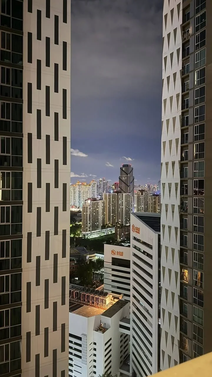 2 Bedroom condo in Noble Revolve Ratchada