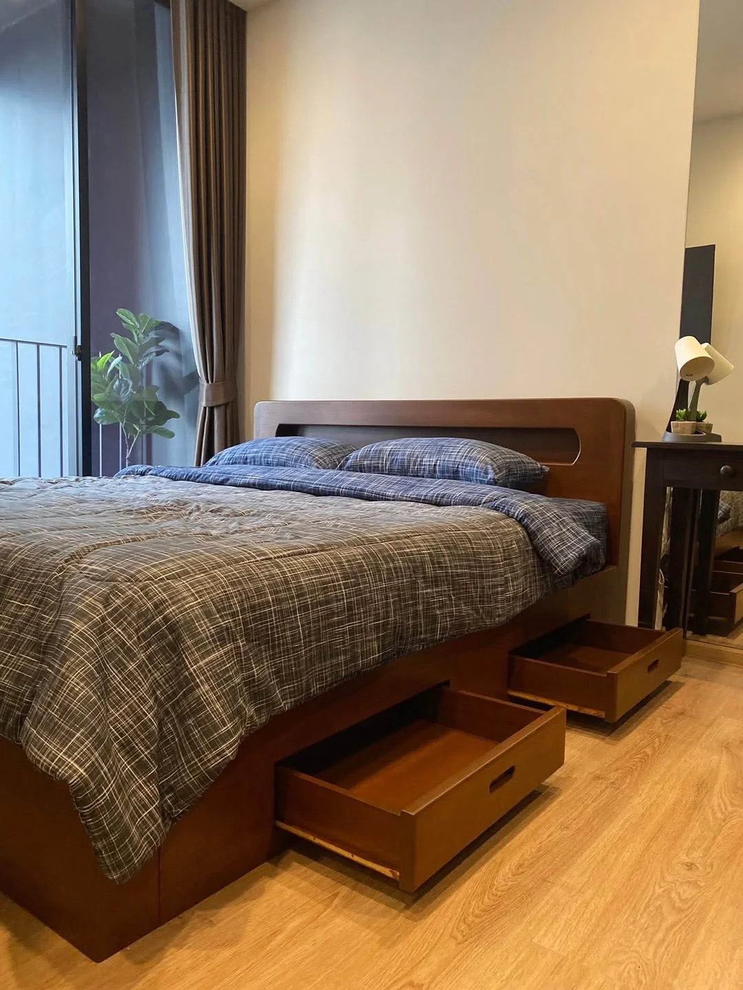 1 Bedroom condo in Noble Around Ari