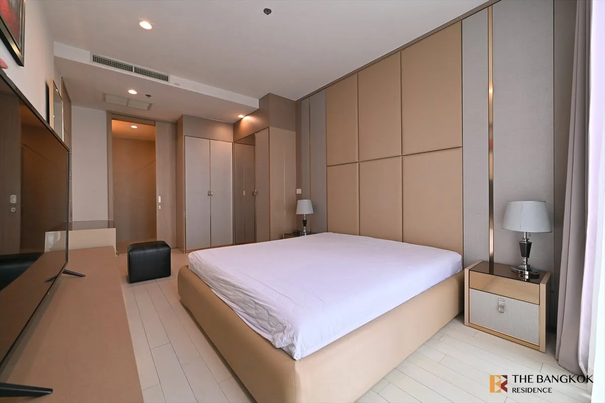 1 Bedroom condo in Noble Ploenchit