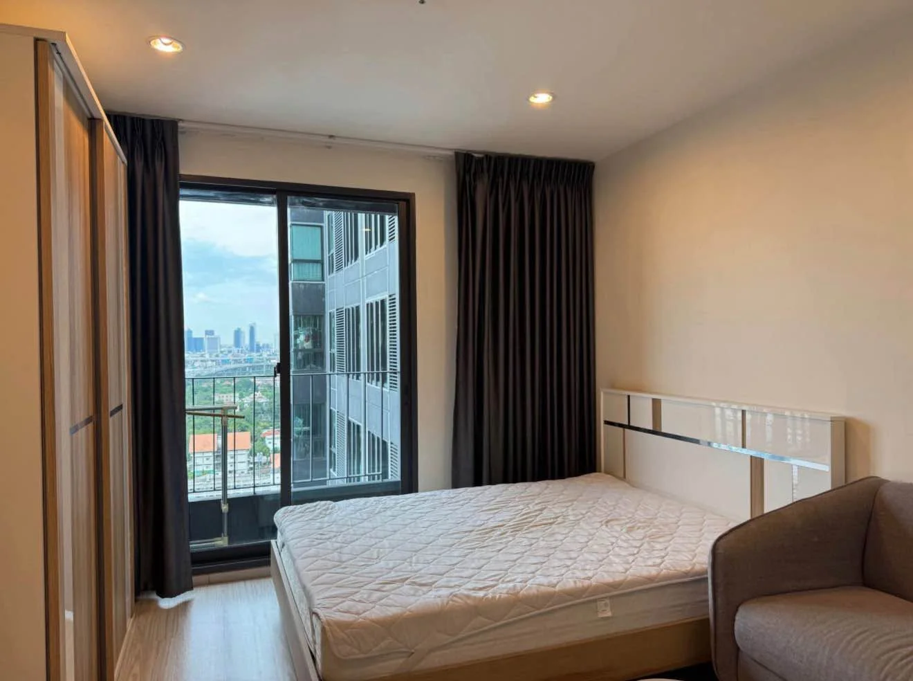 Studio condo in IDEO Mobi Wongsawang Interchange
