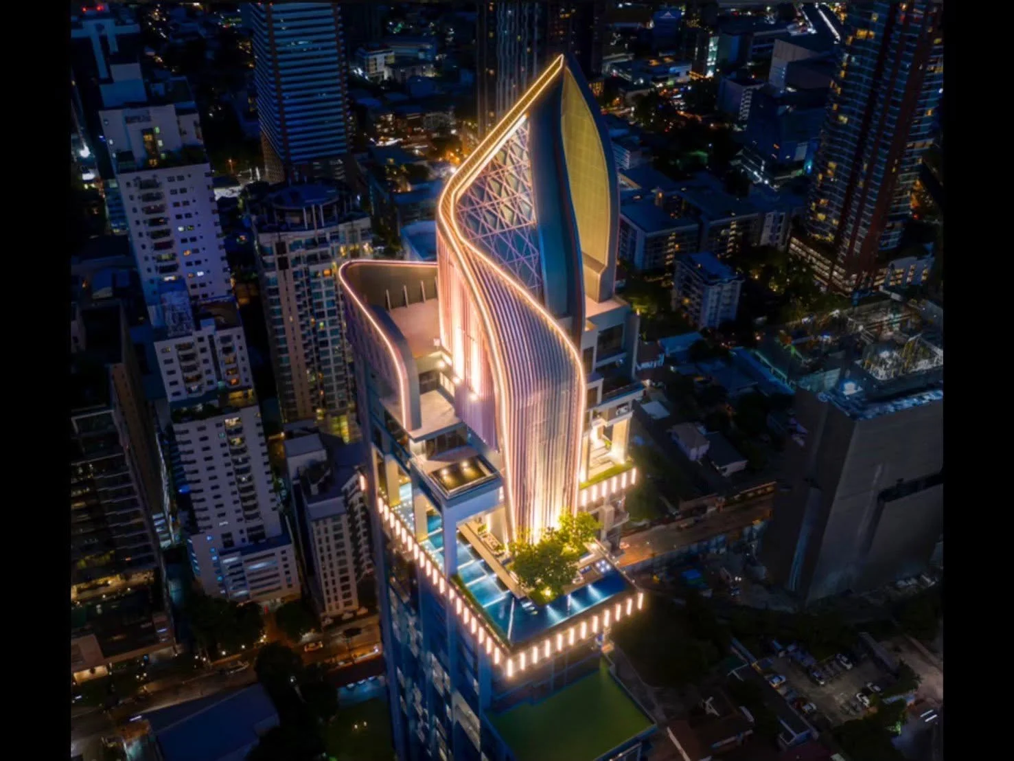 3 Bedroom condo in LAVIQ Sukhumvit 57