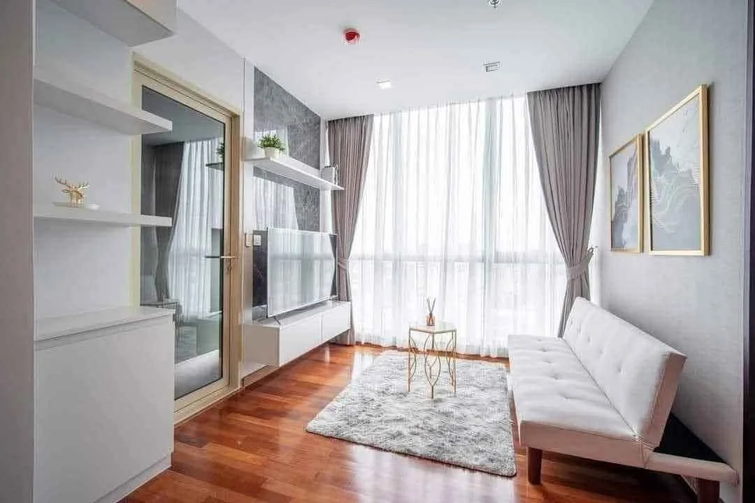 1 Bedroom condo in Wish Signature Midtown Siam