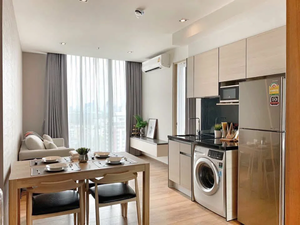 2 Bedroom condo in Park Origin Phrom Phong (Park 24)