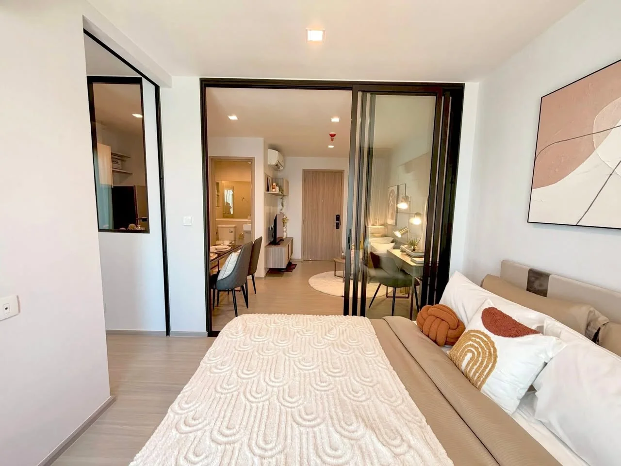 1 Bedroom condo in Life Sathorn Sierra