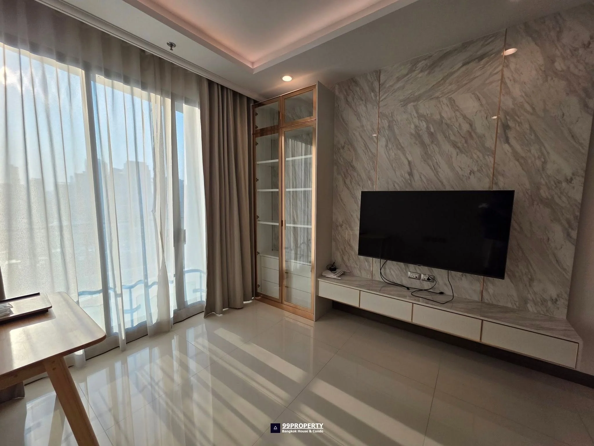 2 Bedroom condo in Supalai Oriental Sukhumvit 39