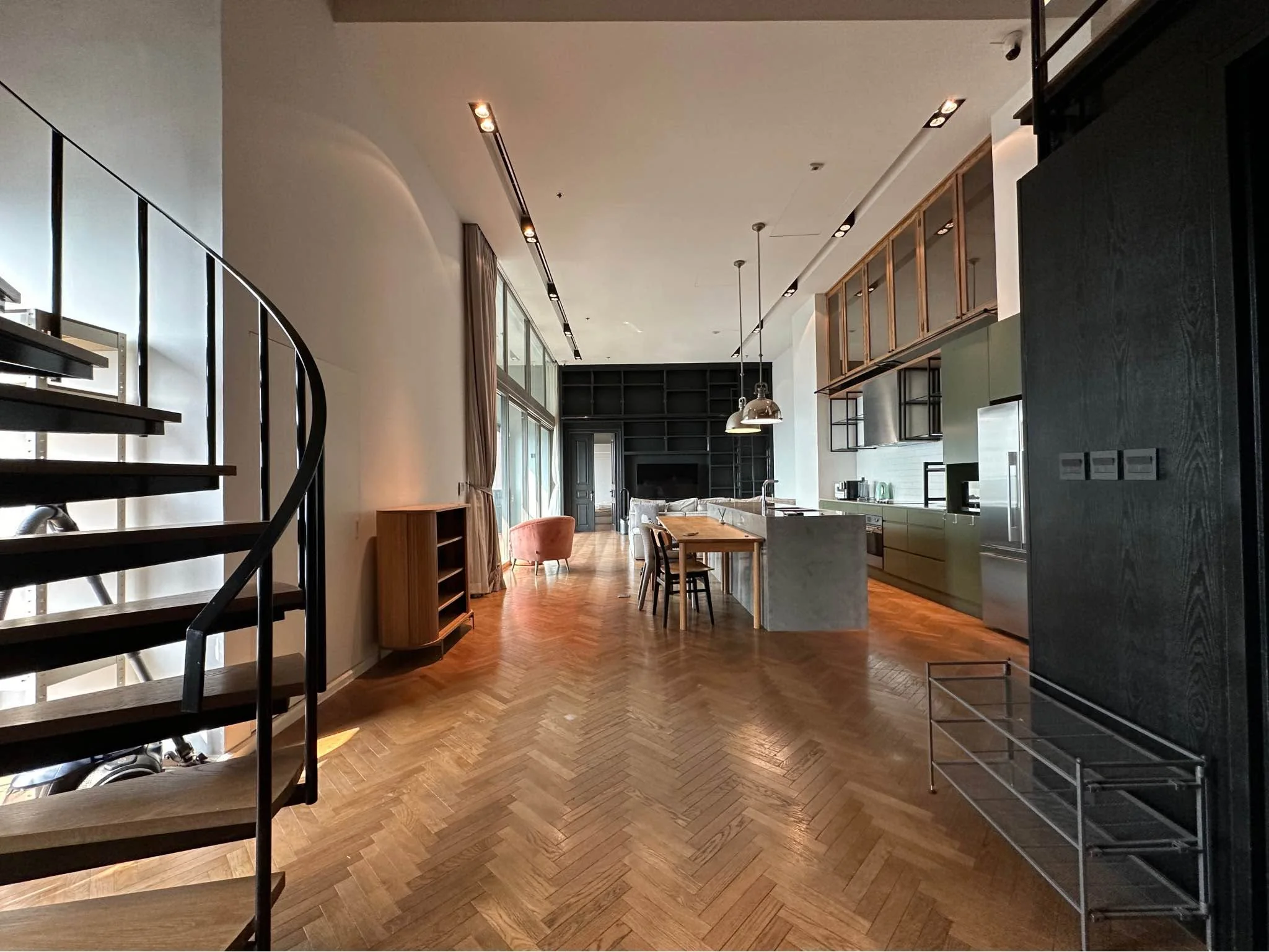 2 Bedroom condo in ASHTON Morph 38
