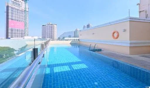 2 Bedroom condo in The Address Sukhumvit 42