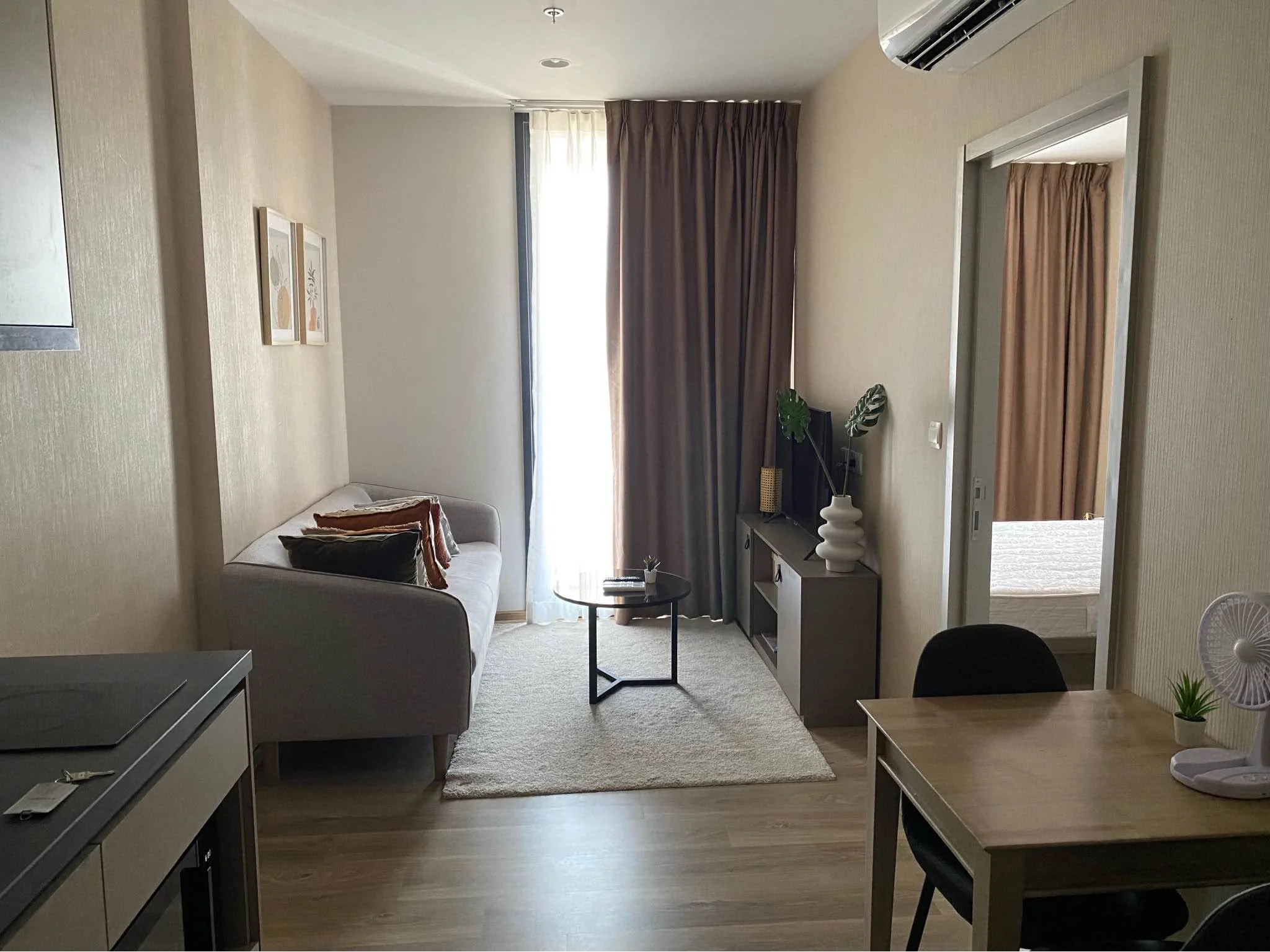 1 Bedroom condo in Oka Haus Sukhumvit 36