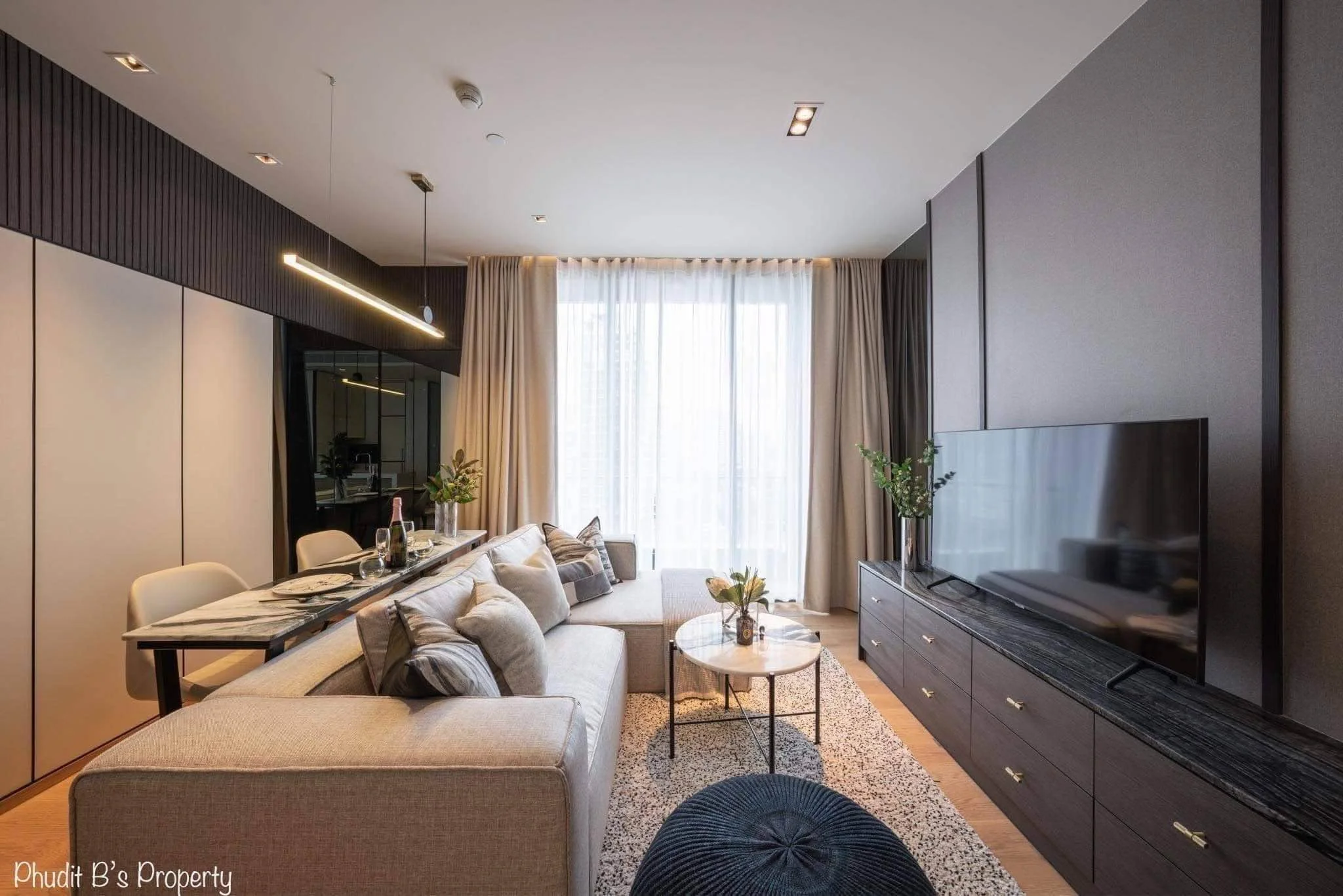 1 Bedroom condo in BEATNIQ Sukhumvit 32