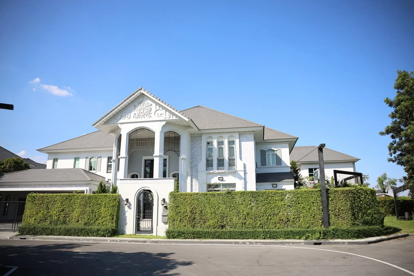 5 Bedroom condo in Perfect Masterpiece Rama 9-Krungthep Kreetha