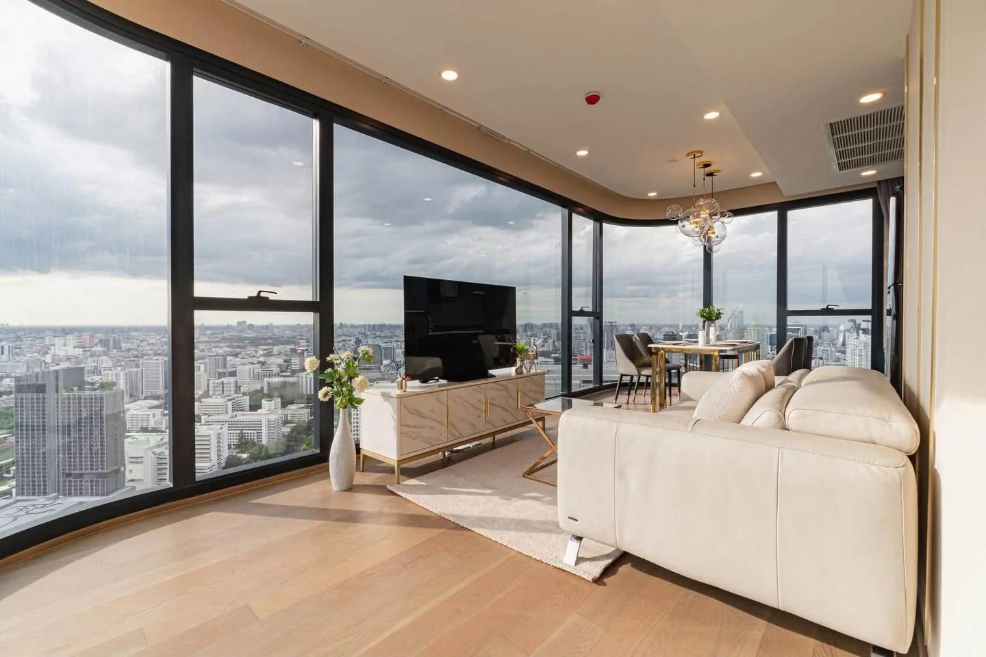 2 Bedroom condo in ASHTON Chula-Silom