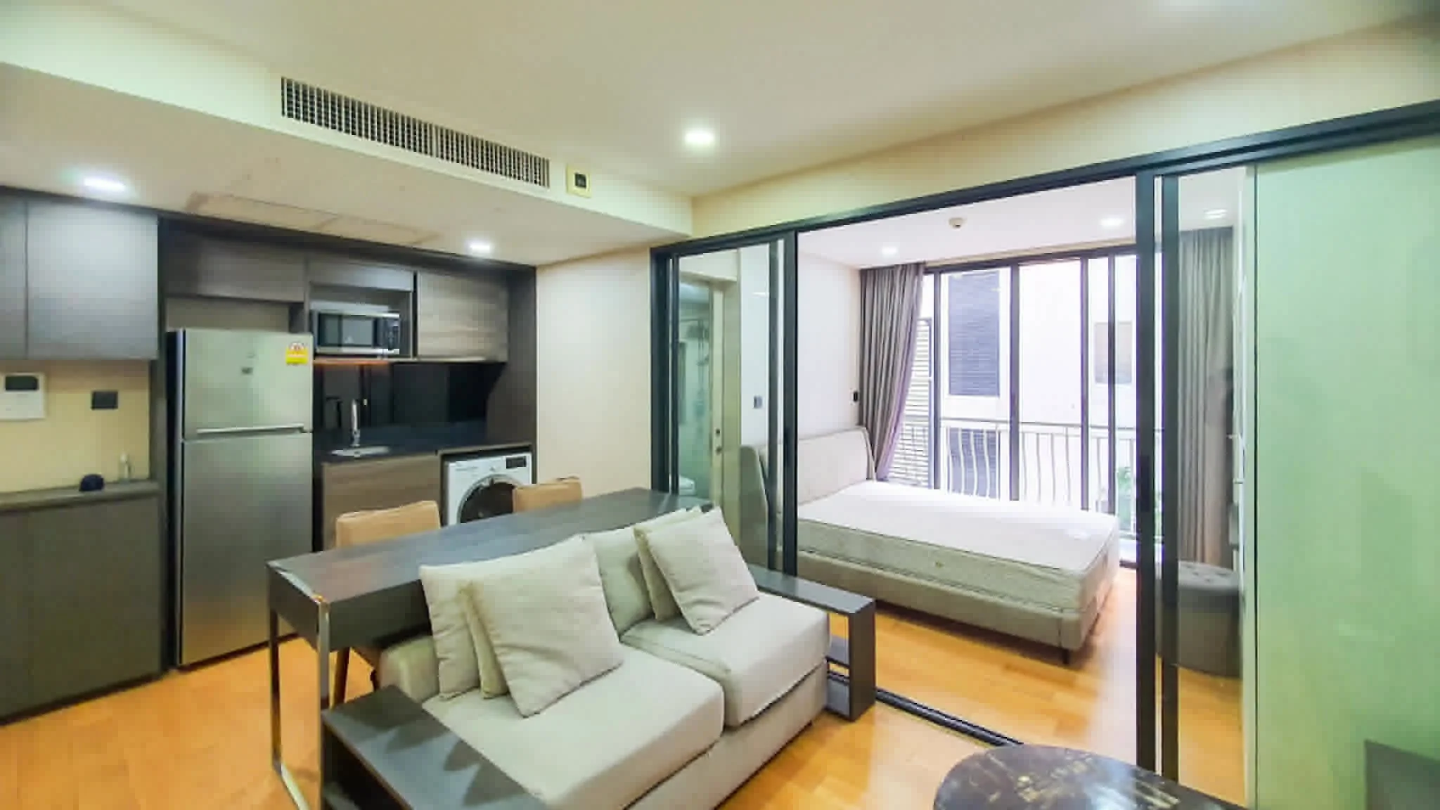 1 Bedroom condo in Klass Langsuan