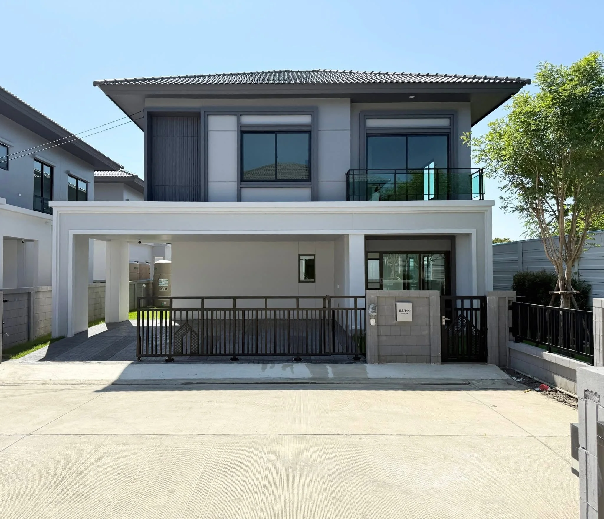 4 Bedroom condo in Britania Bangna-Srivaree
