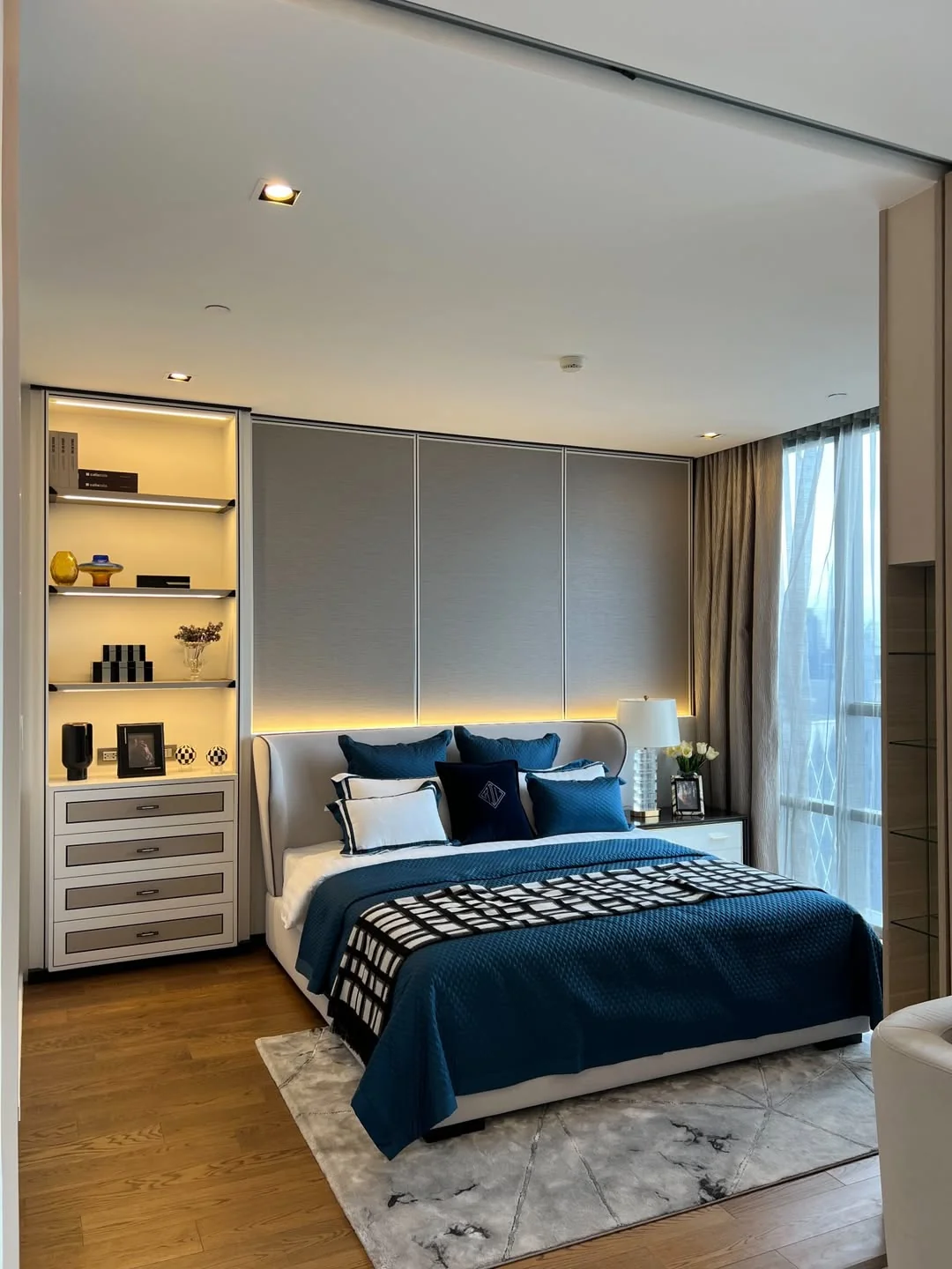 1 Bedroom condo in The Bangkok Sathorn