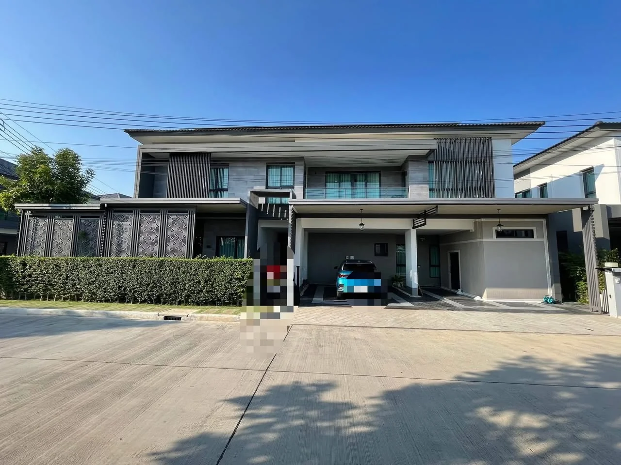 4 Bedroom condo in The City Bangna