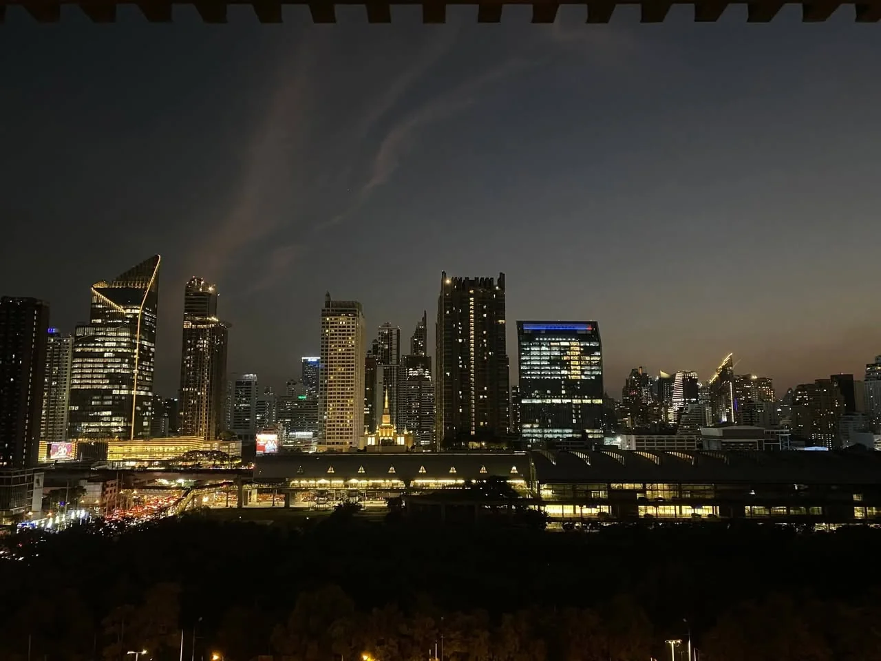 1 Bedroom condo in Life Asoke Hype