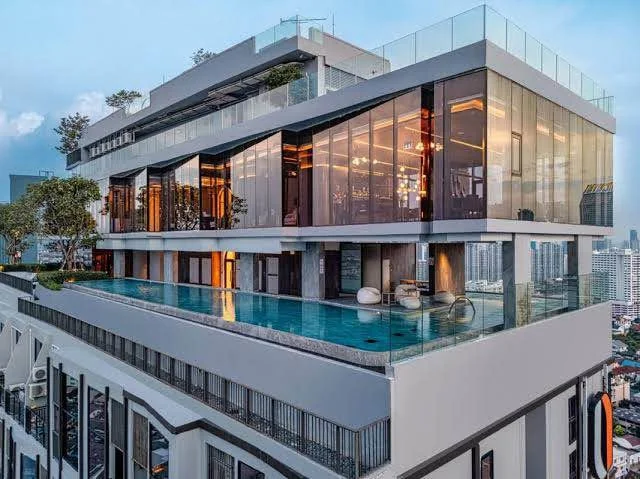 Studio condo in SOHO Bangkok Ratchada