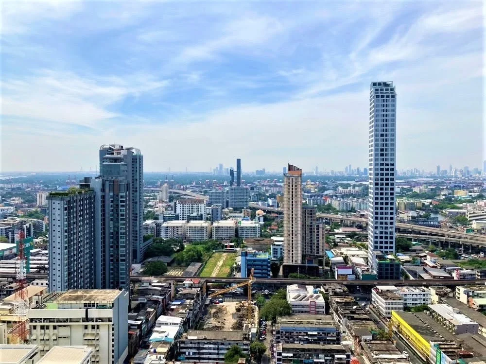 Studio condo in Knightsbridge Prime Onnut