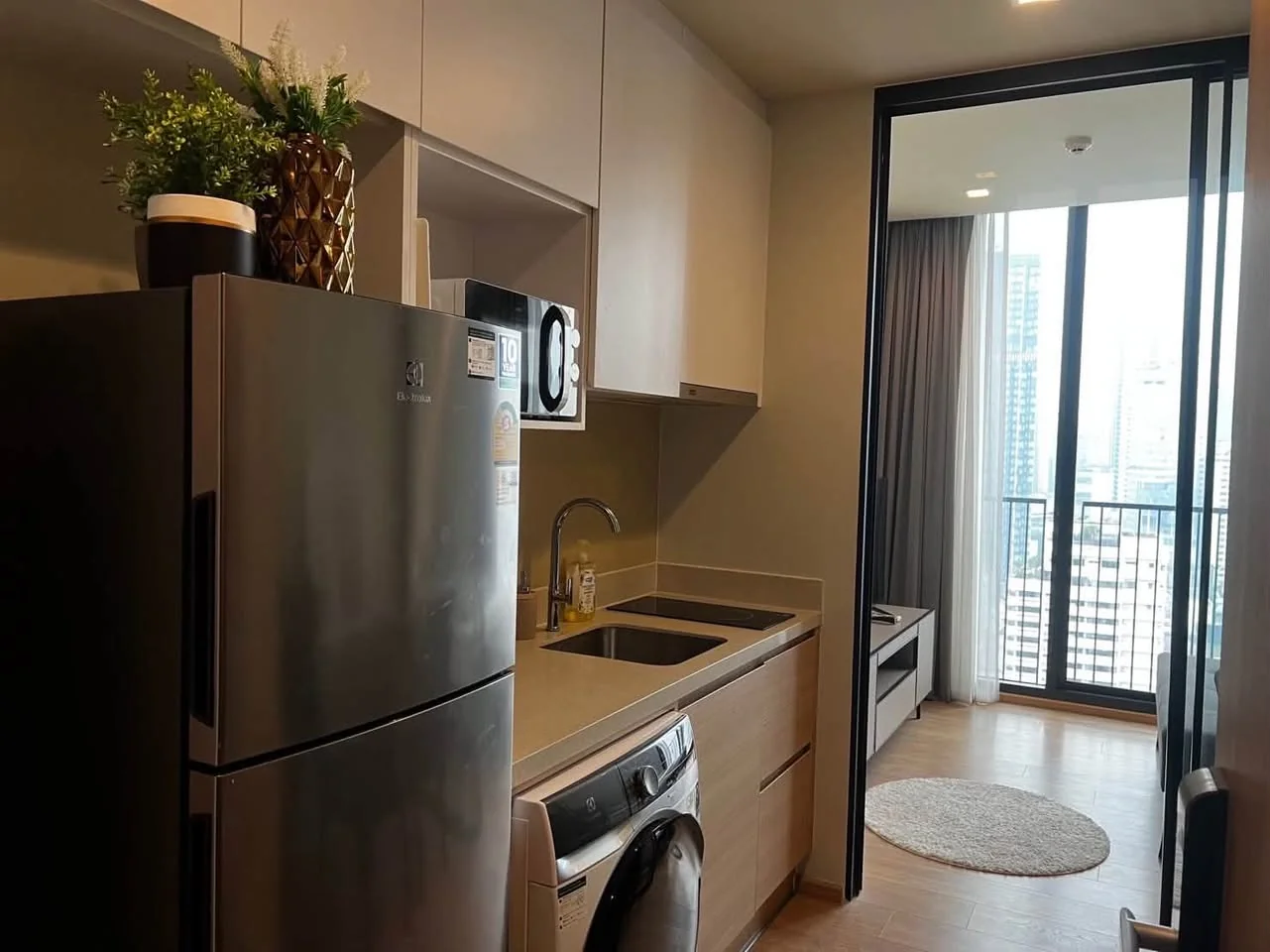 1 Bedroom condo in Noble Around Sukhumvit 33