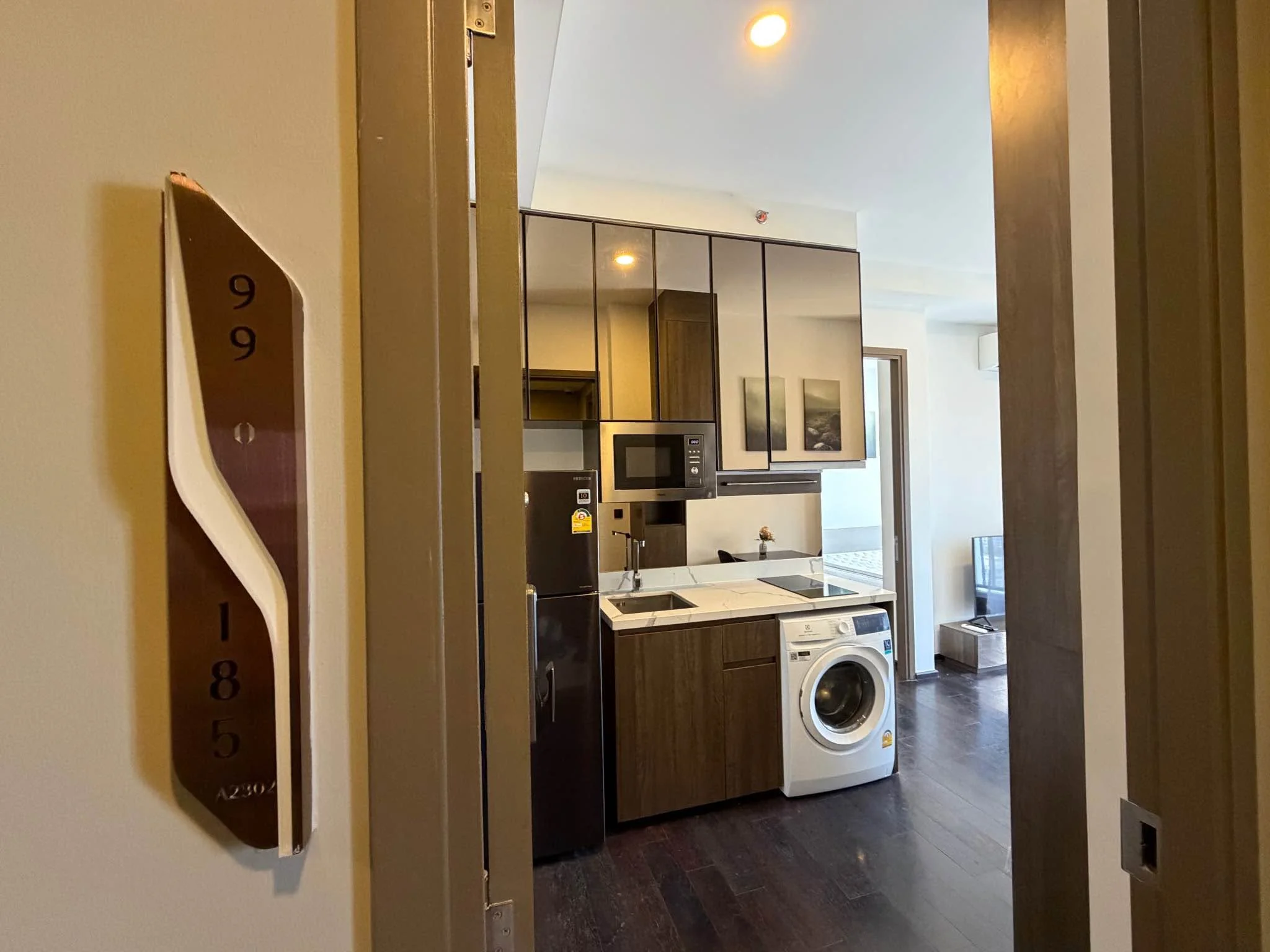 1 Bedroom condo in Park Origin Thonglor