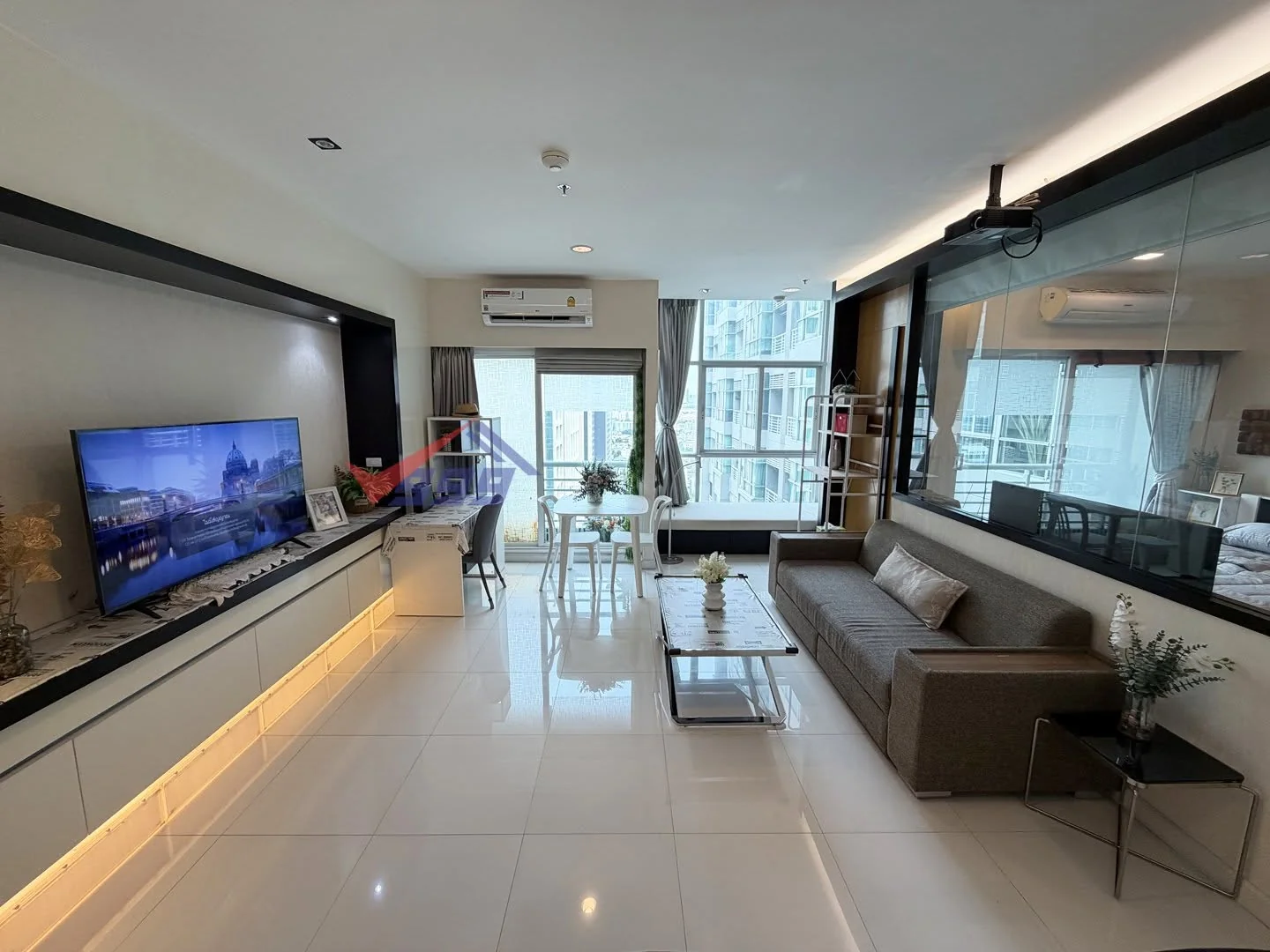 1 Bedroom condo in The Fourwings Residence
