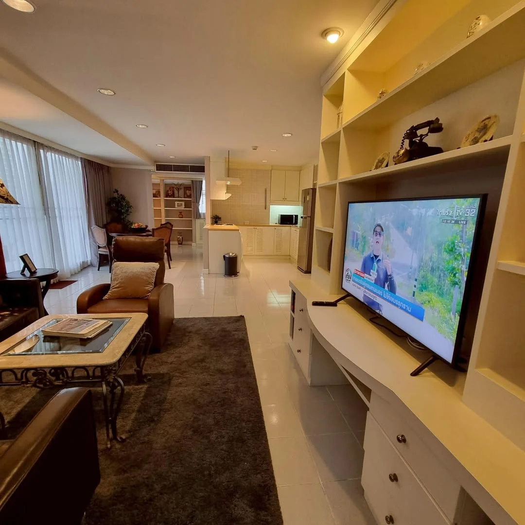 2 Bedroom condo in Supalai Place Sukhumvit 39